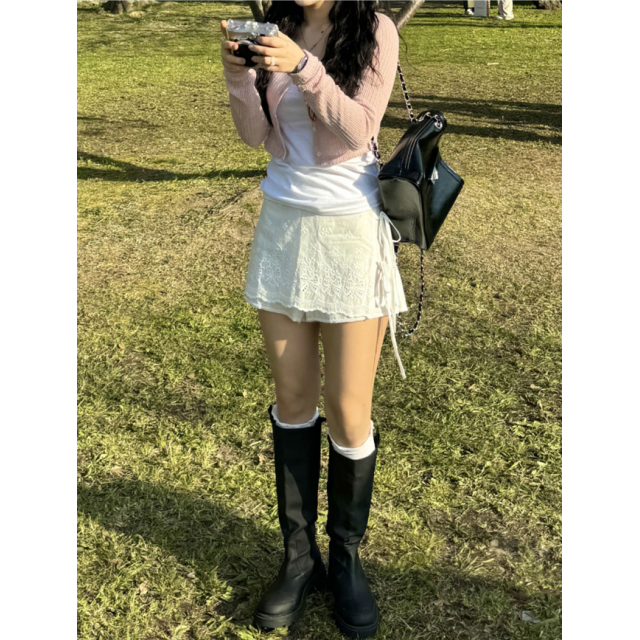 春季預訂｜緞帶打孔蕾絲裹身褲