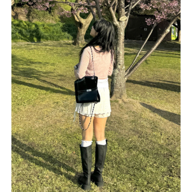 春季預訂｜緞帶打孔蕾絲裹身褲